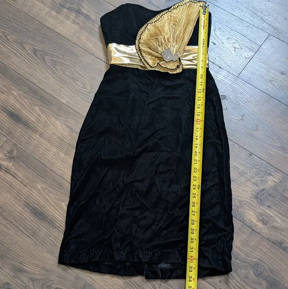 Positive Influence Vintage 80s 90s Strapless Black Velour Gold Dress Size 6